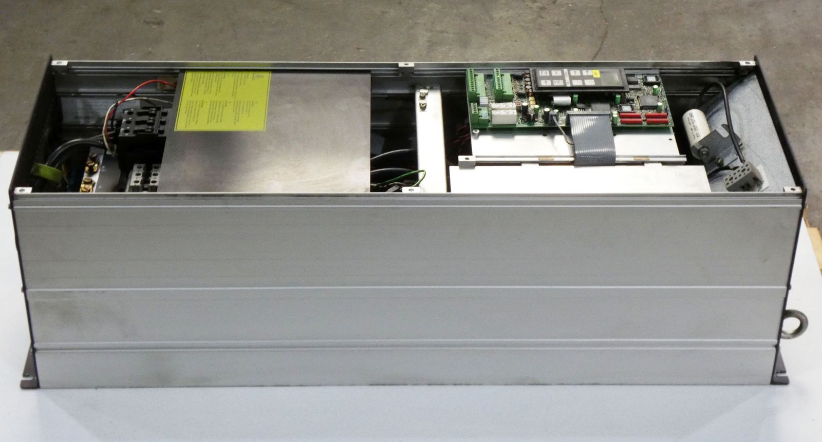 Produktbild von Danfoss 175B5058 VLT103 Frequenzumrichter 380/415V – Gebraucht, Aber Voll Funktionsfähig