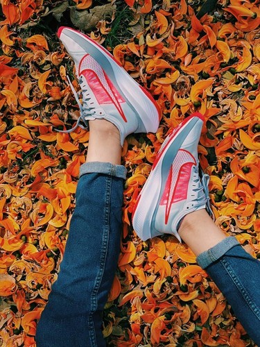 W Nike Zoom Gravity BQ3203 003 Pure Platinum/White-Red Orbit New Womens Size 6.5 - Picture 5 of 12