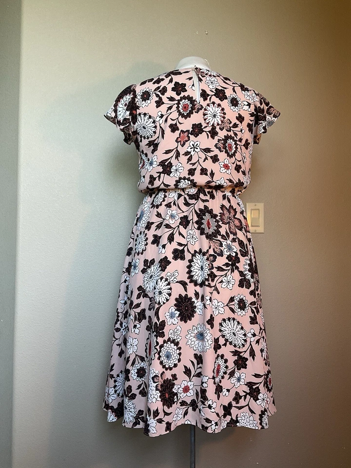 Vestido de Verano Ligero Ann Taylor Loft Floral Atemporal Blusa Cintura Pequeño Foto 3 de 4