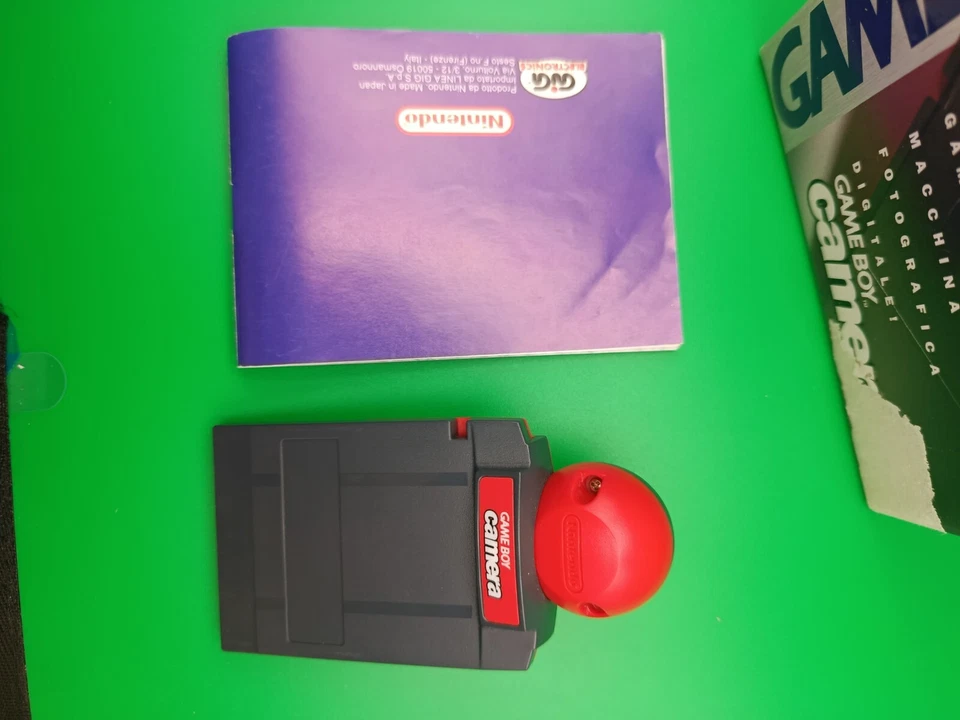 GAME BOY CAMERA ROSSA GIOCO CONSOLE NINTENDO GAME BOY PAL GIG BOXATA CON MANUALE - Immagine 2 di 4