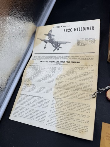 Vintage COX Thimble Drome HELLDIVER modello aereo made in USA .049 motore a gas così com'è - Foto 17 di 22
