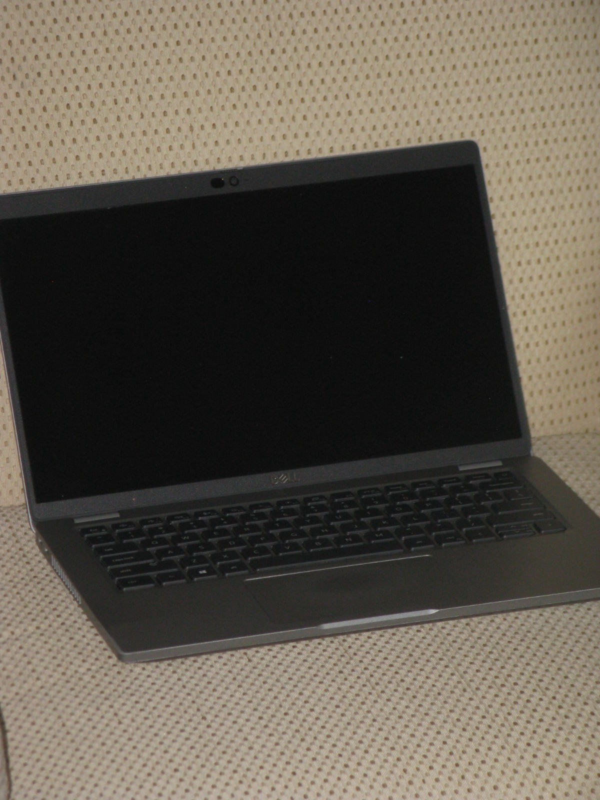 Dell Latitude 5420, 14-Inch Laptop, with Intel Core i7 11th Gen., 256 GB NVMe (Non-Volatile Memory Express), Windows 11 Pro