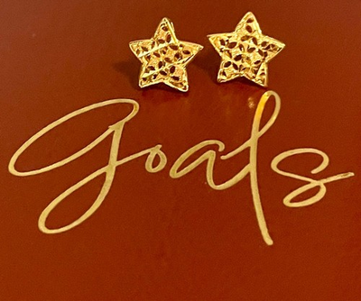 #ad 22K Yellow Gold Star Stud Earrings Solid Gold Vintage Style $279.00