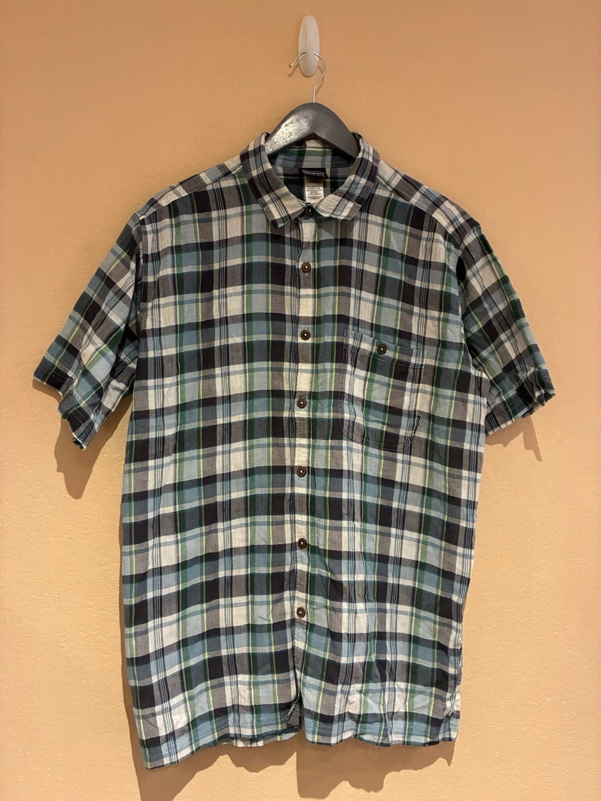 Patagonia Mens 100% Organic Cotton Short Sleeved Check Hiking Shirt Size Large