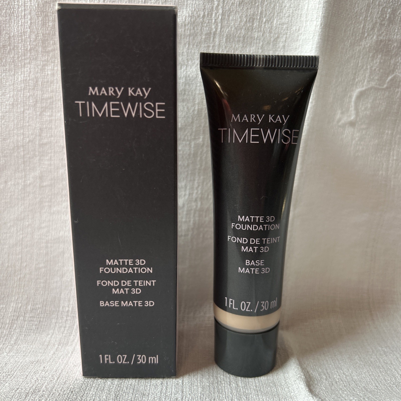 Mary Kay TimeWise Matte 3D Foundation in Beige C140 for Flawless Coverage
