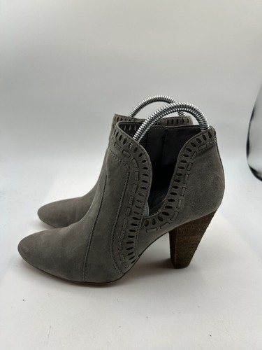 Vince Camuto Boot Women's Sz 7M Gray Suede Side Zip Closed Toe Ankle Bootie - Picture 2 of 8