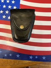  Dutyman 8811 Plain Leather Handcuff Case BLACK SNAP