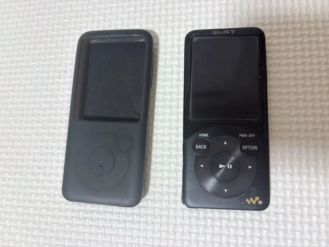 Boîtier MP3 SONY Walkman NW-S754 8 Go noir uniquement