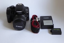 Canon EOS 1000D 10,1MP DSLR-Kamera, Inkl. Objektiv (18-55mm II ) 4220 Clicks