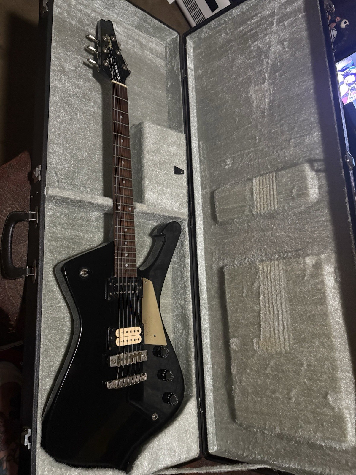 Vintage Japanese Ibanez Iceman Electric Guitar 1980 Black With Hard Case KISS