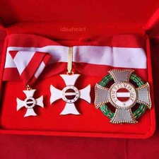 1 Set Hungary Military Order of Maria Theresia Commander's Cross medals