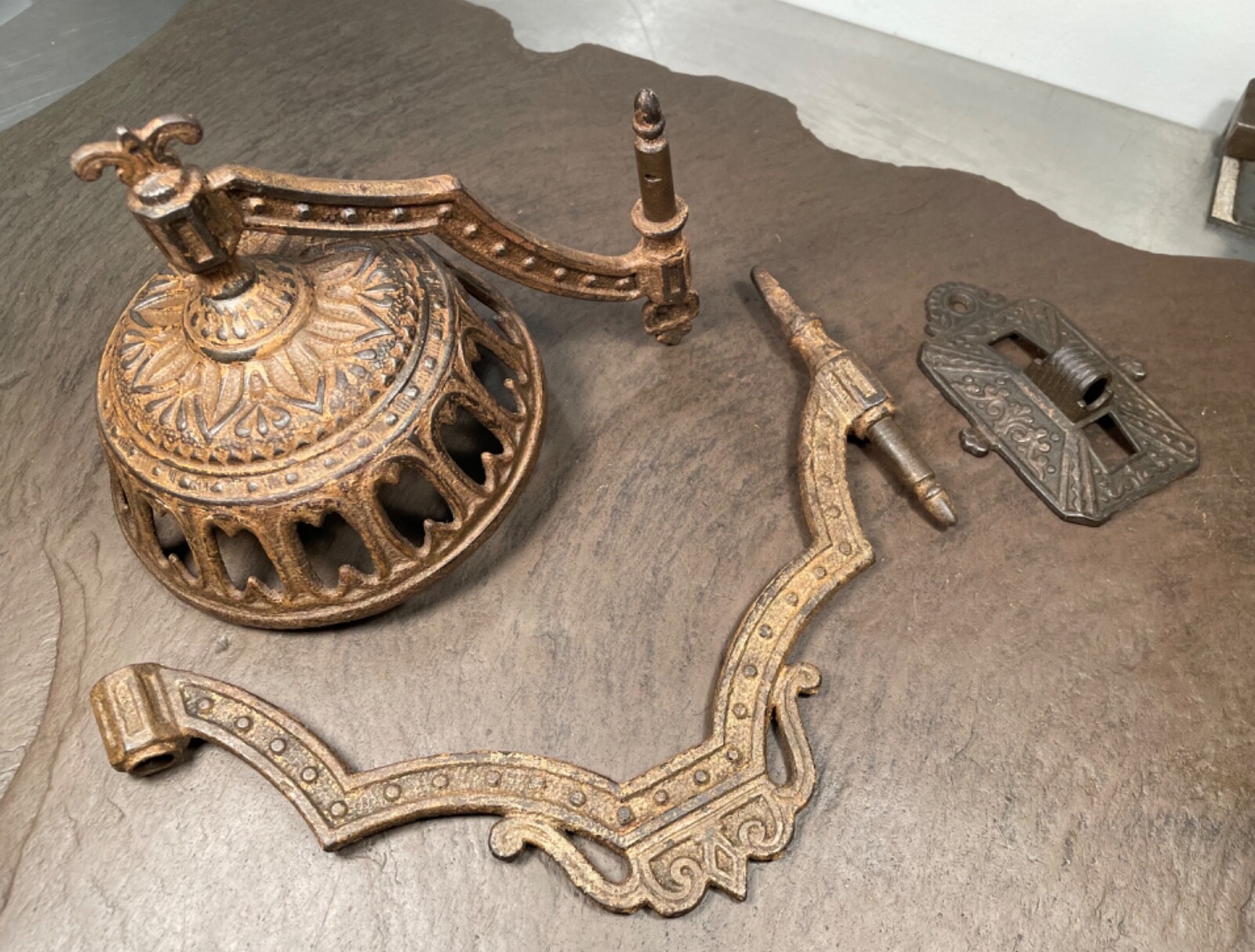 antique oil lamp bracket DOUBLE swing arm kerosene lamp Bradley Hubbard