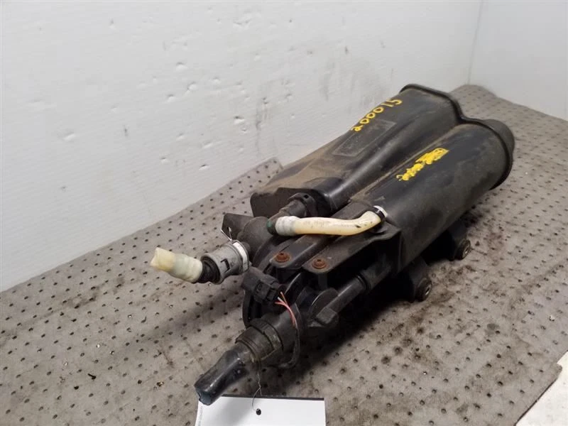 Bote de vapor de combustible 2,0 L para BMW 428i 2014 725189 Foto 2 de 4