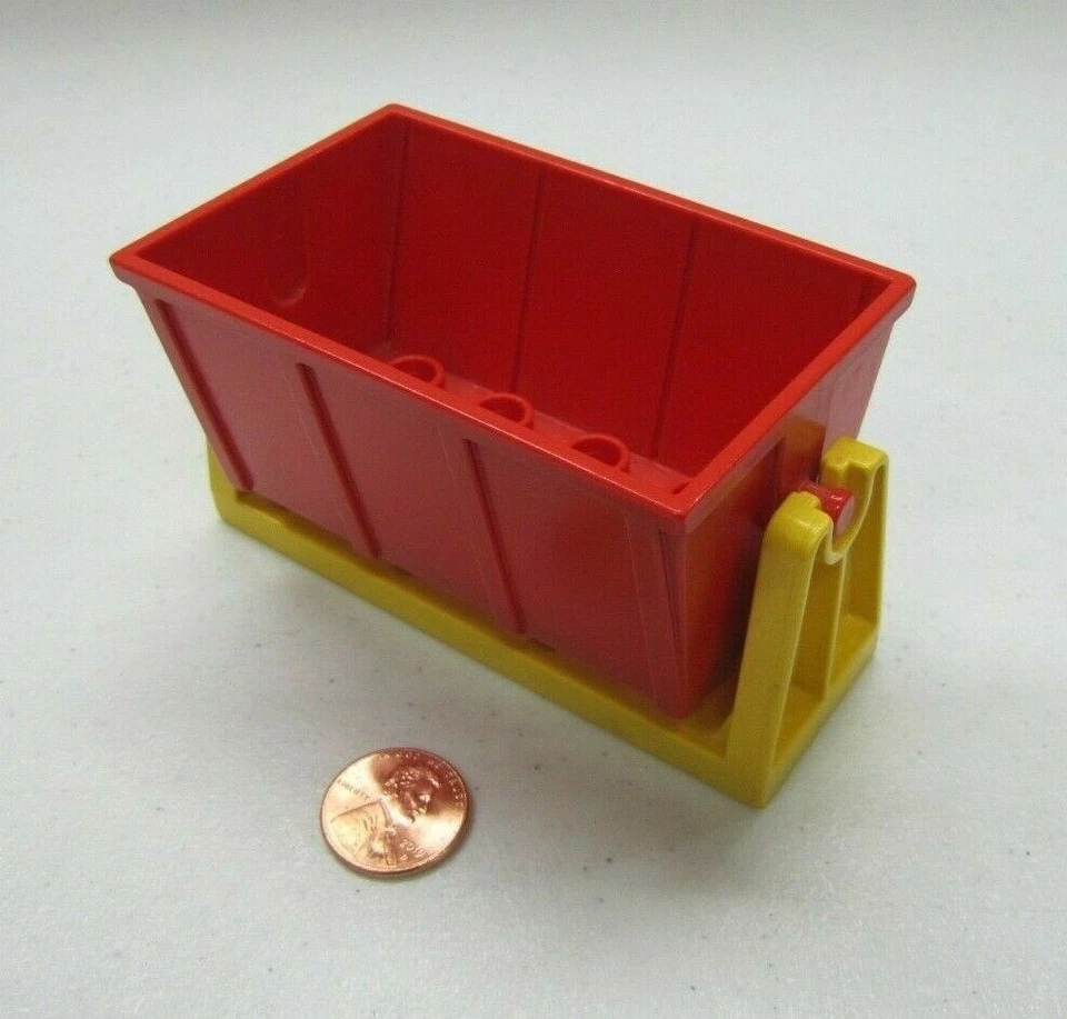 Lego Duplo Red & Yellow Swinging Train Car Tipper Bin Part Vintage - Image 2 of 3