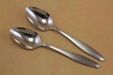 Oneida Deluxe Stainless Silverware - CHEVRON - 5 O'Clock Teaspoons (2)