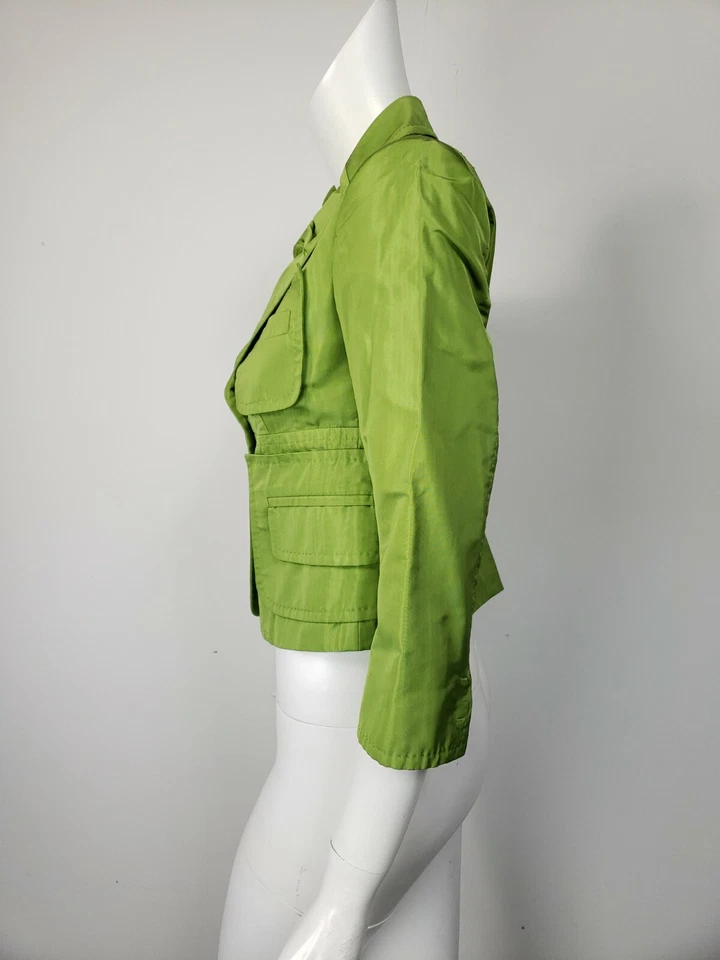 Chaqueta corta PER SE verde mezcla seda faille frente a presión Reino Unido 2 EE. UU. 0 Foto 2 de 3