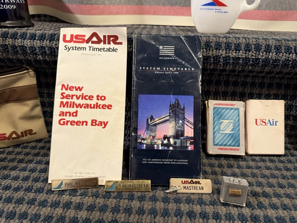 Artículos diversos USAir, Piamonte, Allegheny Airlines con etiquetas de nombre, cinturones, tazas Foto 2 de 4