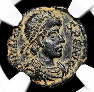 IMPERIO ROMANO. Valens AD 364 378. Æ3 Aquileia NGC Choice en muy buen estado