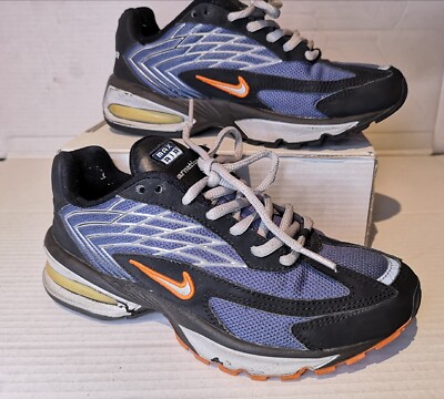 international nike trainers