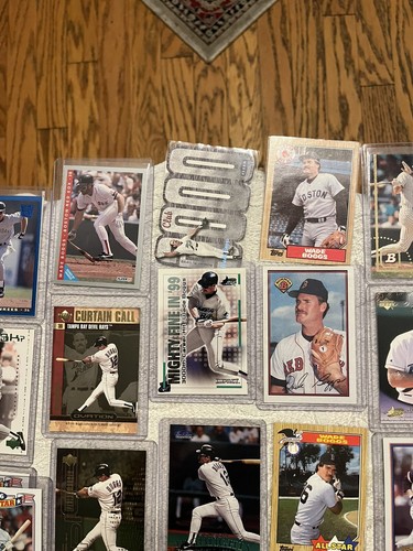 Wade Boggs Card. Rookie Card. Card Lot. - Picture 9 of 17