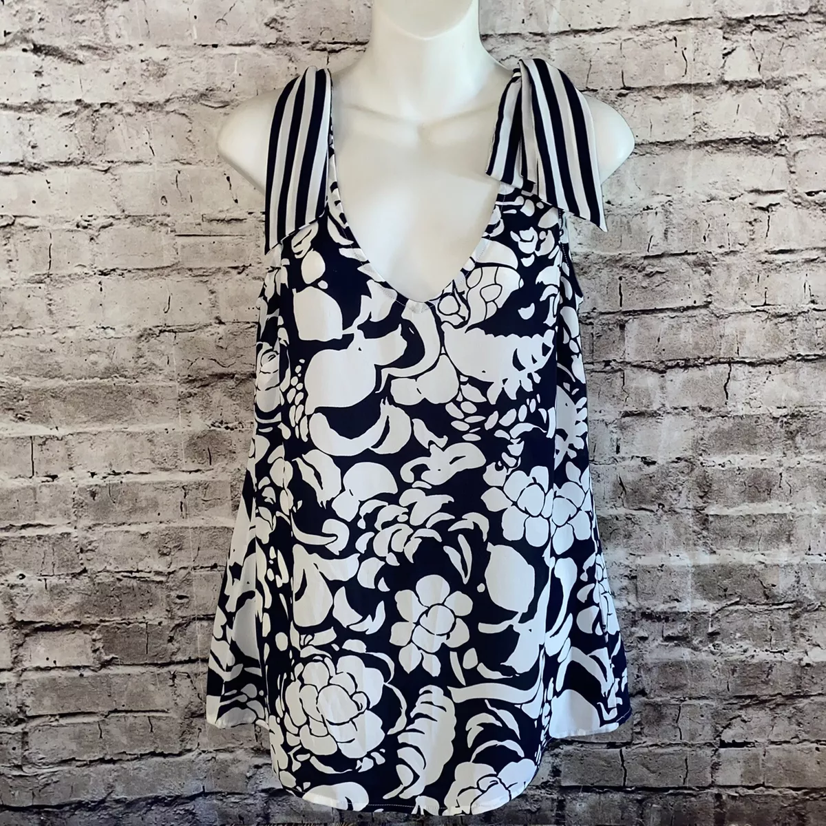 Cabi shoulder tie top sales