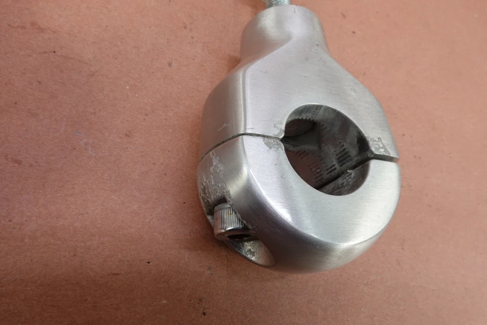 Elevadores de manillar Triumph America 2006-2015 Foto 3 de 4