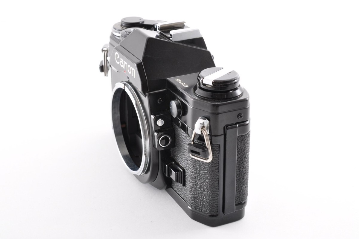 【美品】Canon AE-1 / New FD 35-105mm 1:3.5 Canon AE-1 Film Camera + FD 35-105mm F/3.5 Zoom Lens From