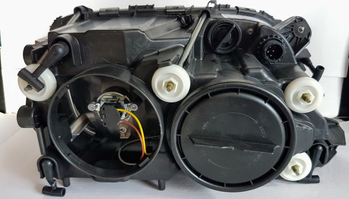 Mercedes Benz ACTROS headlight LH light unit A9438201861 genuine けいすけ様専用