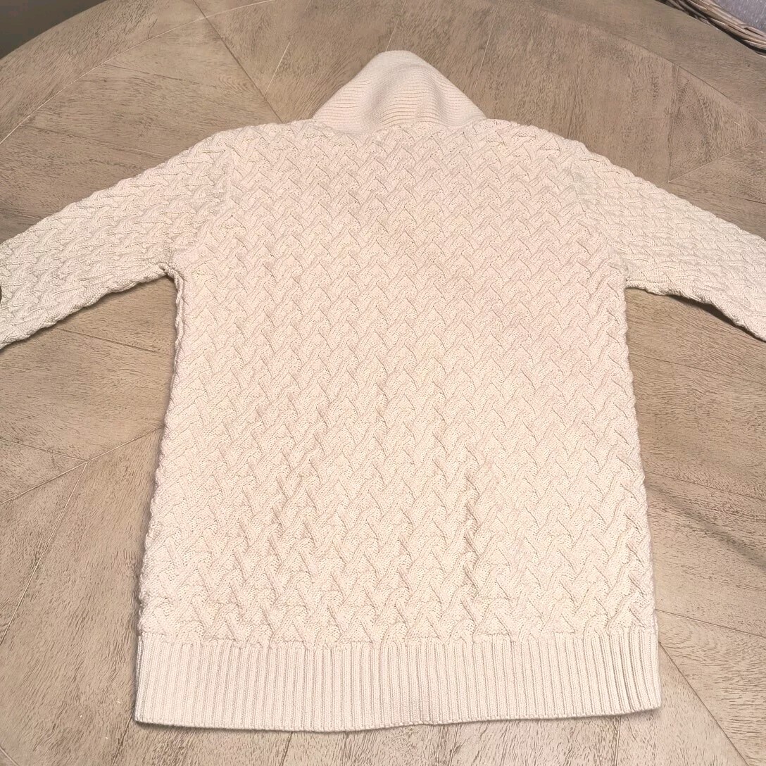 Picture 2 of 12