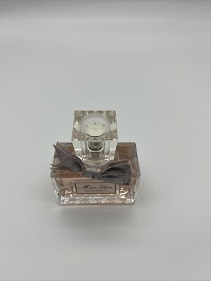 Dior Miss Dior Chérie & Burberry 香水セット Dior Miss Dior Chérie & Burberry 香水セット Miss Dior Cherie