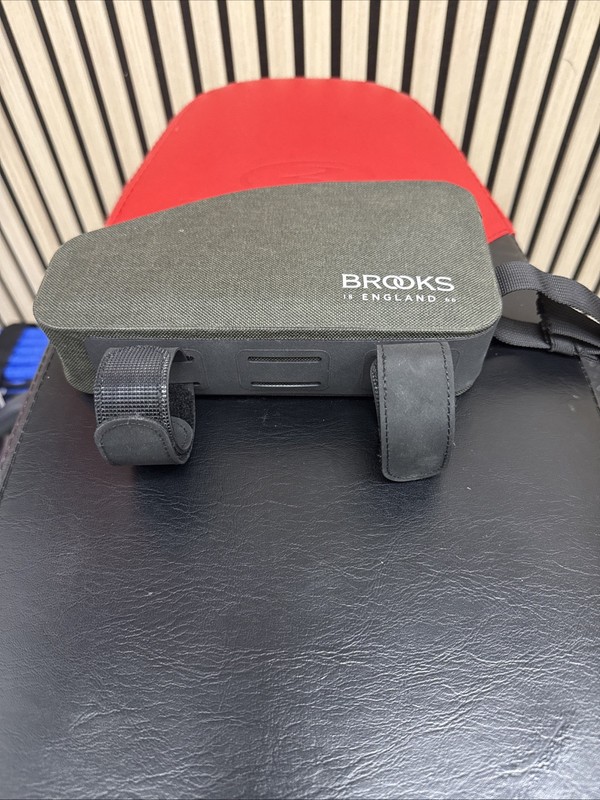 Brooks England Scape Top Tube Bag