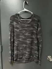 Athleta Sweatshirt Sz S Camo Luxe Black Long Sleeve Athleisure Lightweight Top
