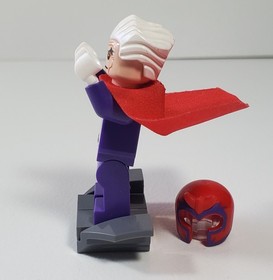 LEGO Marvel Super Heroes X-Men Magneto Minifigure from set 76022 Helmet Platform