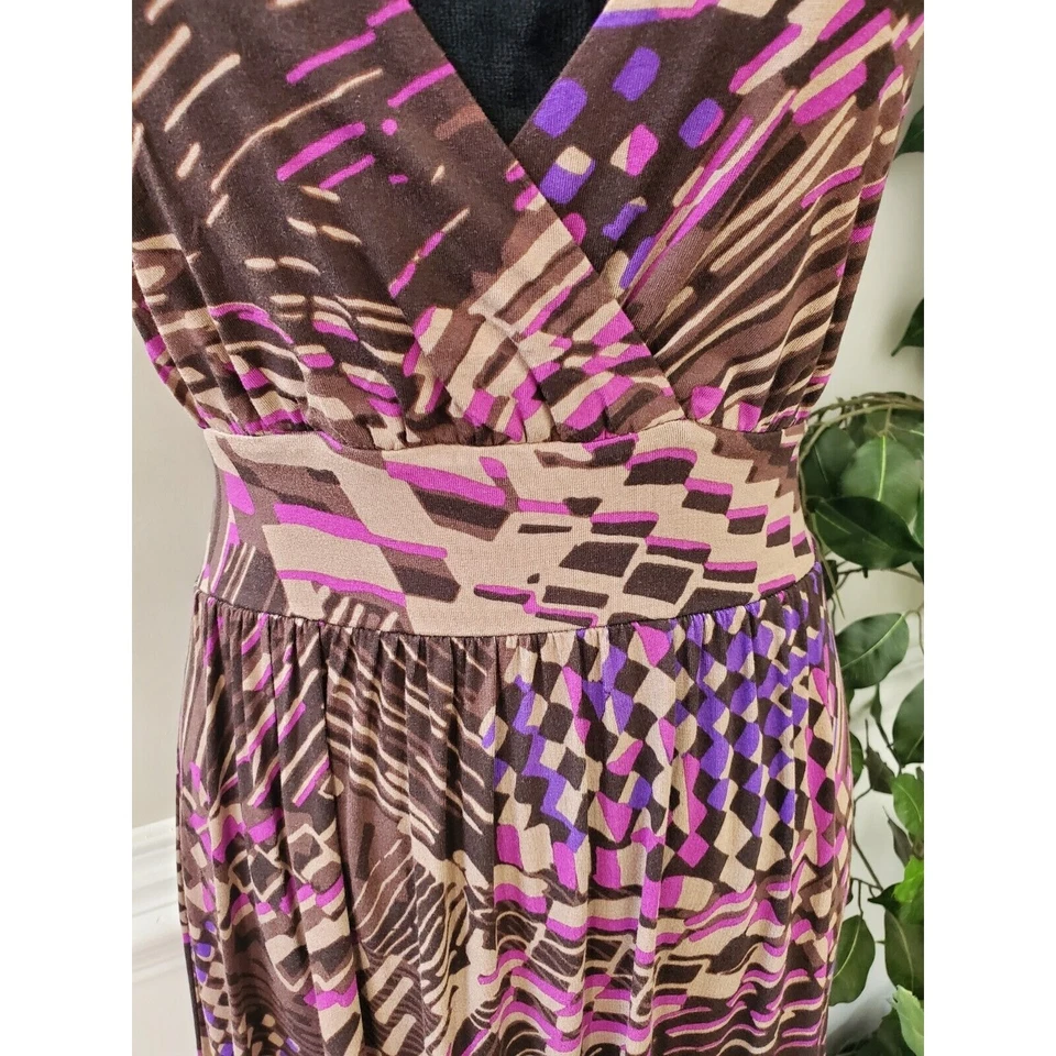 Vestido A New Approach para mujer multicolor poliéster cuello en V sin mangas hasta la rodilla M Foto 3 de 4