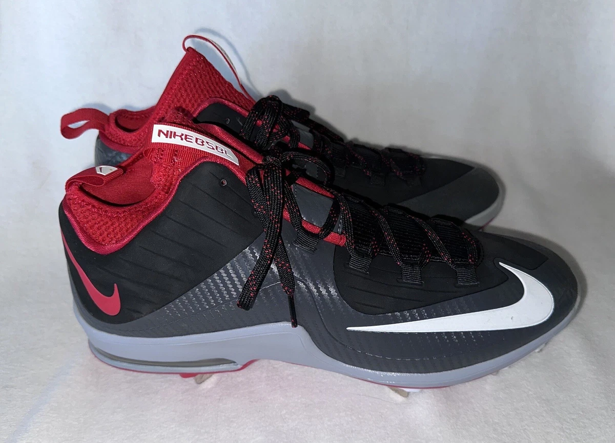 Nike mvp cheap elite baseball cleats