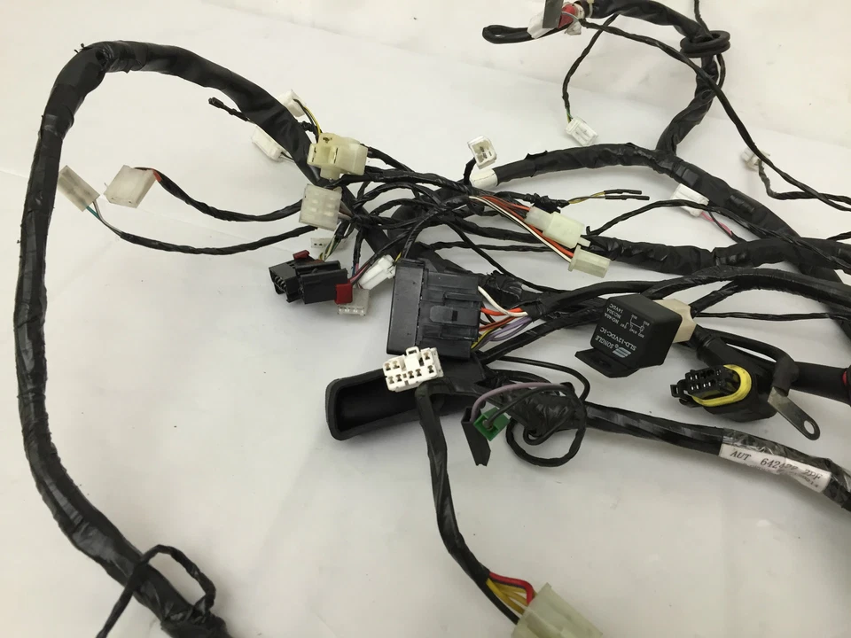 ОСНОВНОЙ ЖГУТ ЭЛЕКТРИЧЕСКИХ ПРОВОДОВ PIAGGIO 2012 FLY 150 — 1864 МИЛИ (ВИДЕО) 642477 * - Изображение 2 из 4