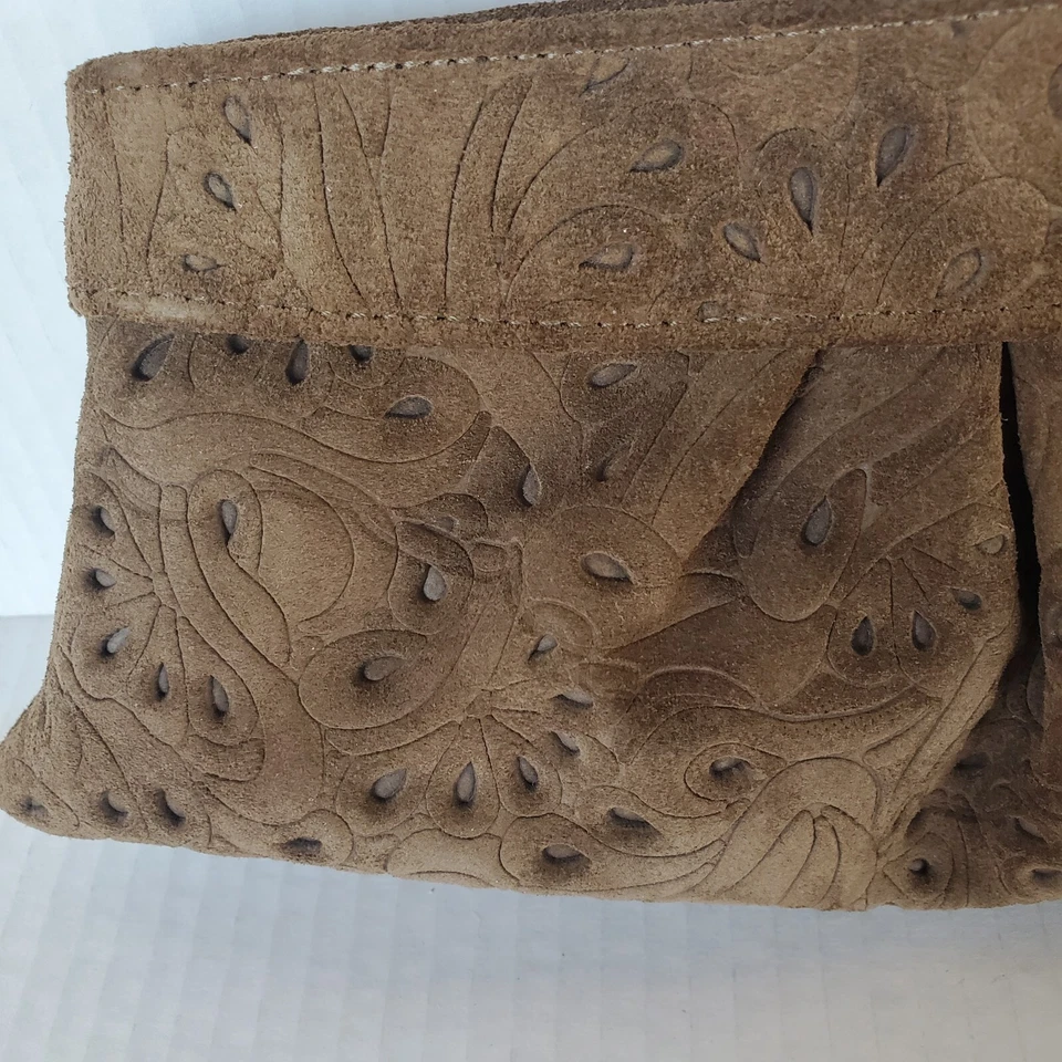 Lauren Merkin 棕色激光切割铰边手拿包 钱包 — 第 2/4 张图片