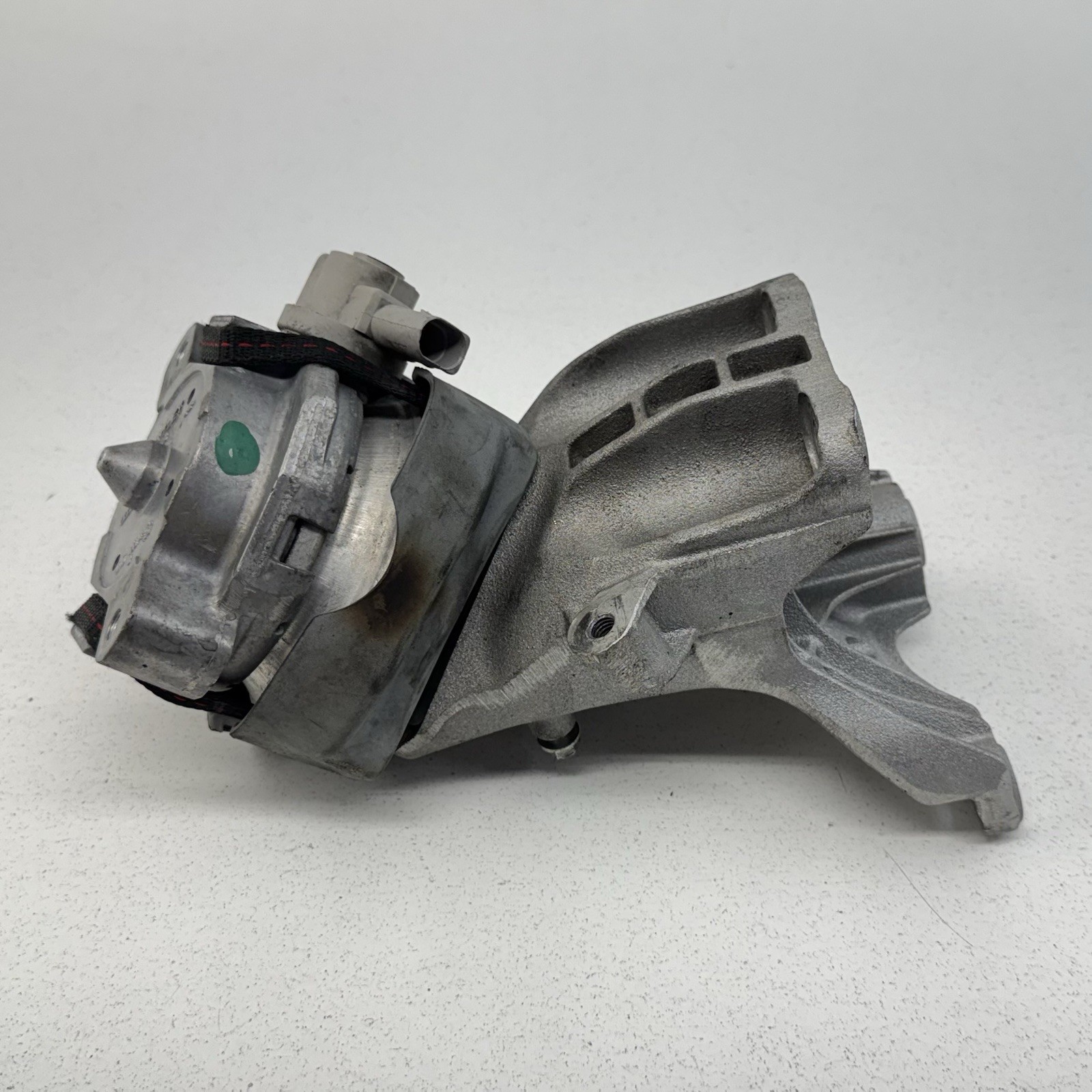 17-23 Audi R8 5.2L V10 Motor Engine Mount W/ Bracket Pair Left & Right OEM