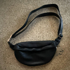 Black Waist Pack Belt Bag, Zip Closure, Adjustable Size, Unisex Adults