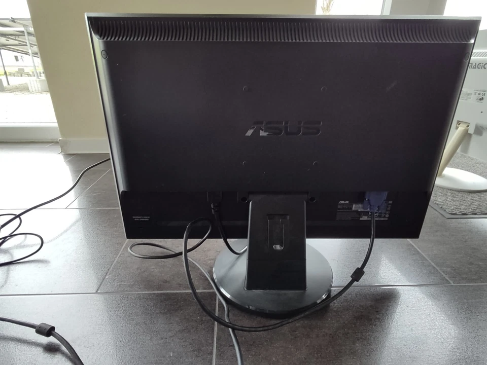 Monitor ASUS VW226 - Bild 2 von 4