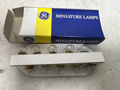   10) NEW GE GENERAL ELECTRIC MINIATURE LAMP 53 BOX OF 10