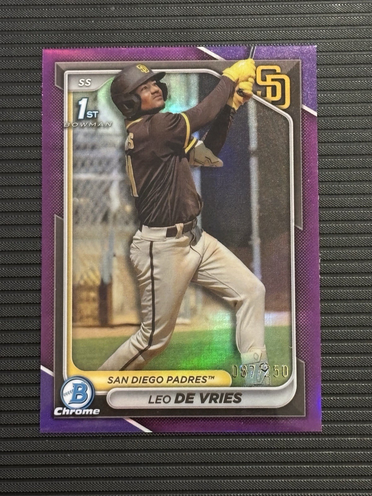 2024 Bowman Chrome BCP-179 Leo De Vries Purple Refractor /250