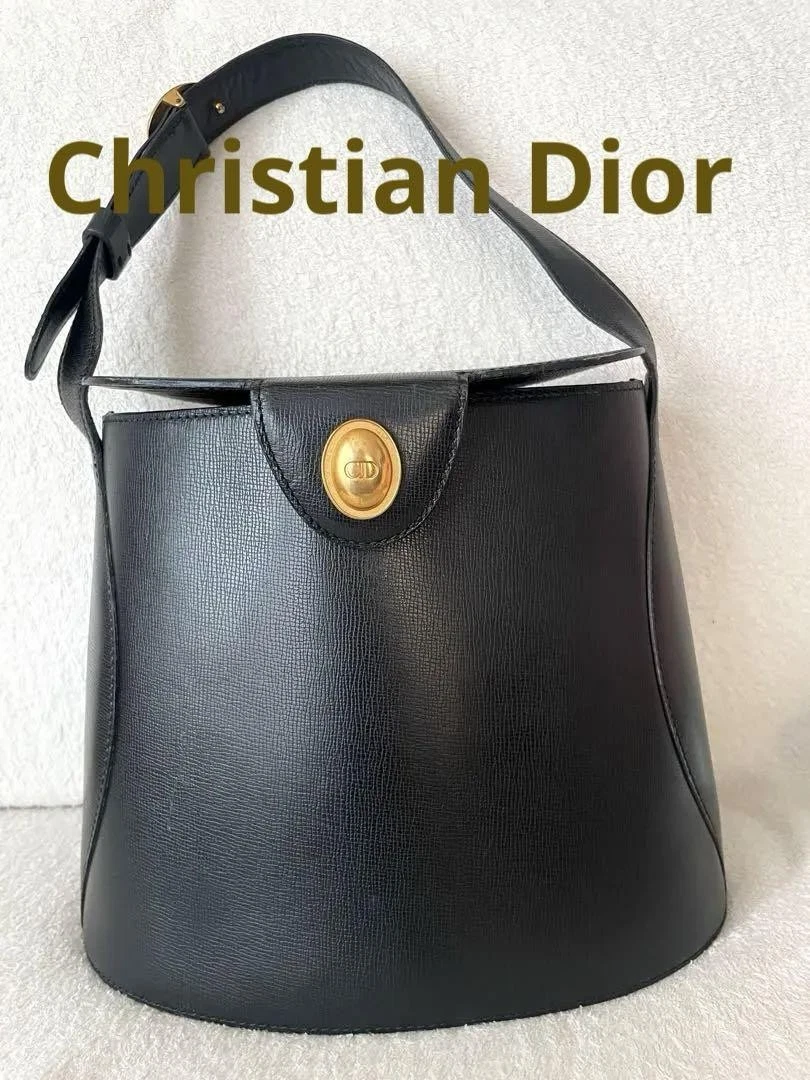 Sac à main seau Christian Dior ovale logo CD cuir noir occasion du Japon
