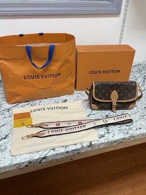 Louis Vuitton Monogram Diane Crossbody Bag Beige Strap Dust Bag Gold