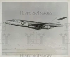 Press Photo U.S. Air Force F-101A Voodoo in flight - kfx46396
