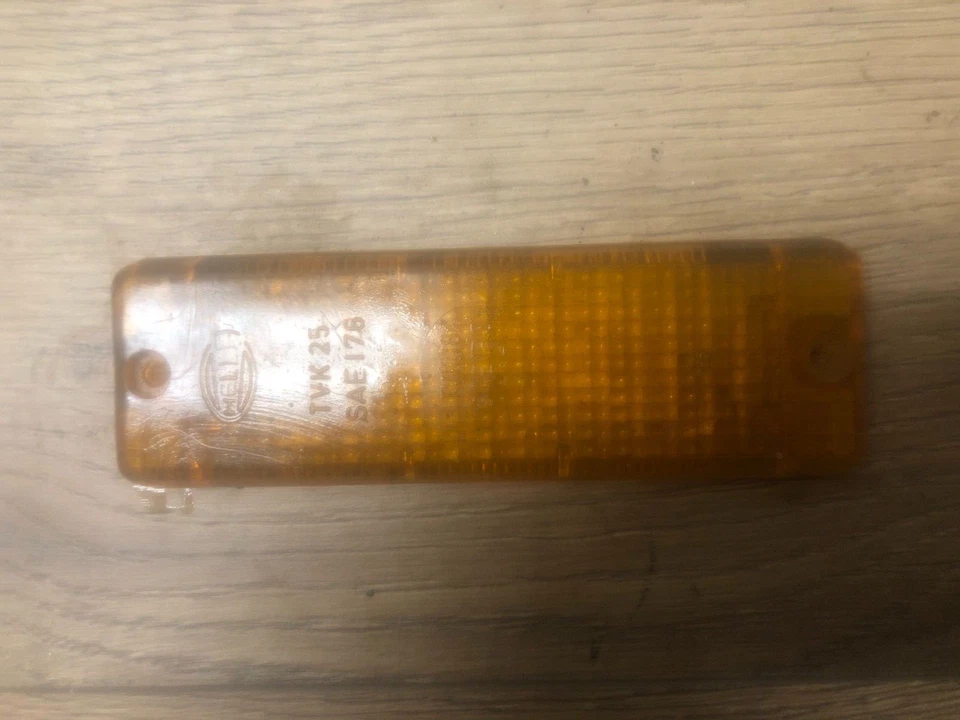 Volkswagen Fox; 1987, 1988, 1989, 1990, intermitente del parachoques (se adapta a derecha o izquierda) Foto 2 de 4