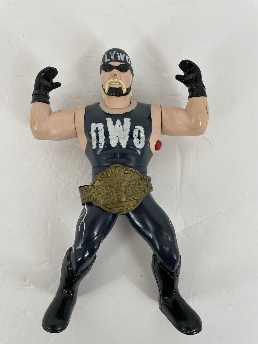 Vintage 1997 Vibrating Action Figure Hollywood NWO Hulk Hogan