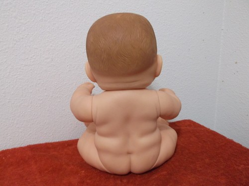 COLLECTABLE "BERENGUER" LIFELIKE 13" TALL SOFT VINYL JOINTED DOLL.. - Picture 5 of 7