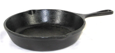 Lodge Black Cast Iron Skillet 8'' USA 5SK Seasoned