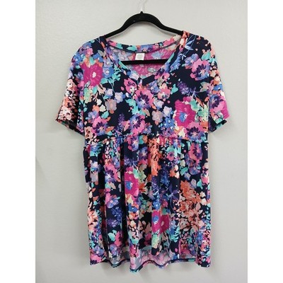 Heimish USA  Floral V-Neck Short Sleeve Babydoll Blouse Medium